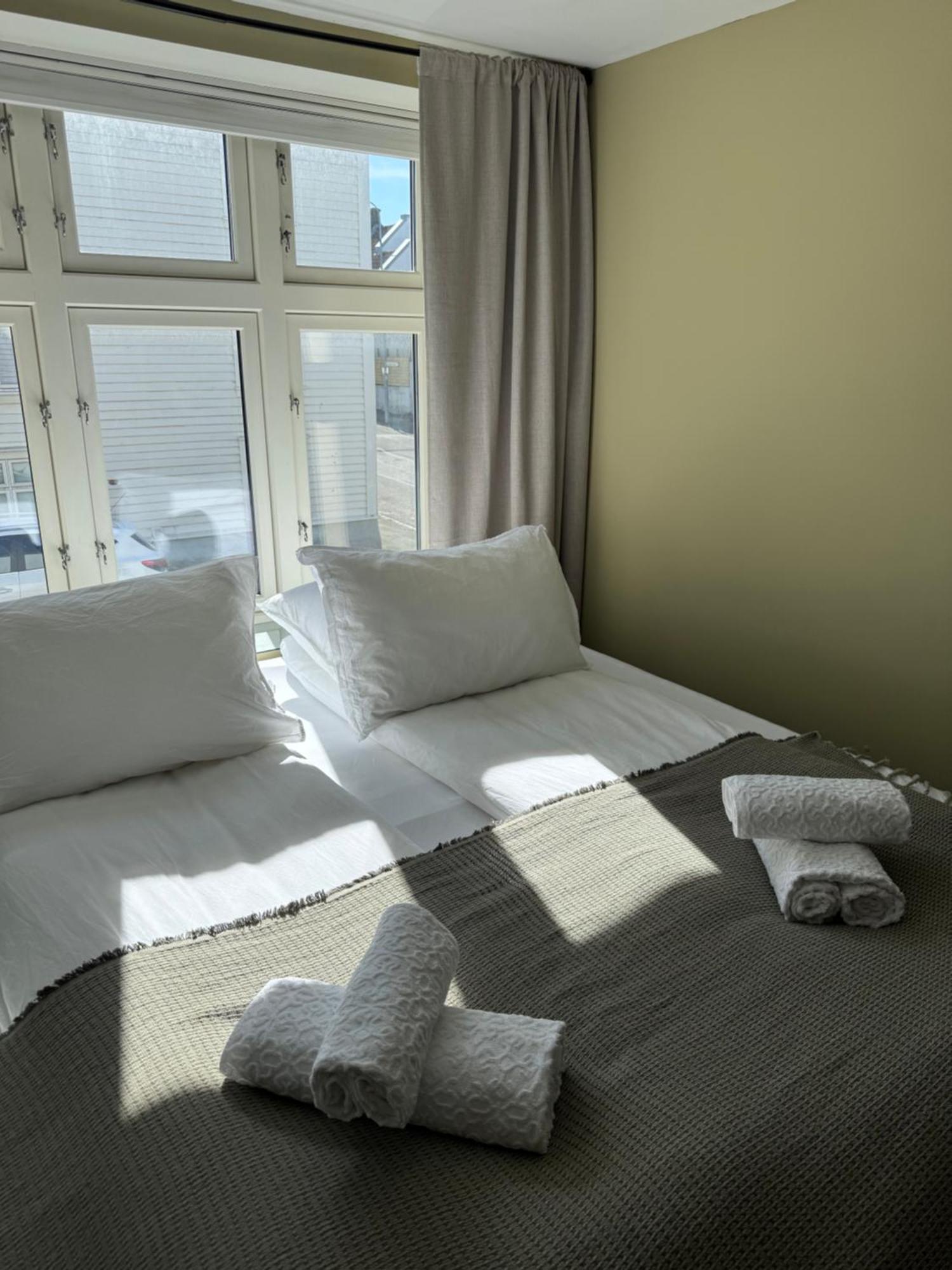 A Place To Stay Stavanger, Apartment 5 - Quality And Free Parking- Exterior photo